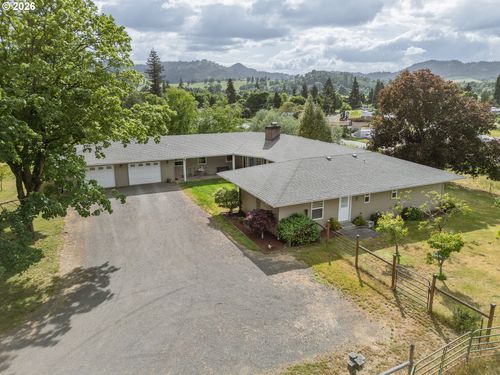 9114 Old Highway 99 S, Winston, OR, 97496 | Card Image