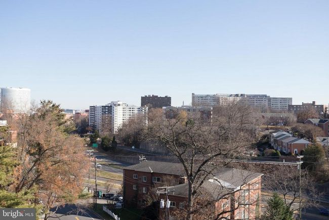 APT-104C - 1811 14 Th St N, Condo with 2 bedrooms, 3 bathrooms and null parking in ARLINGTON VA | Image 36