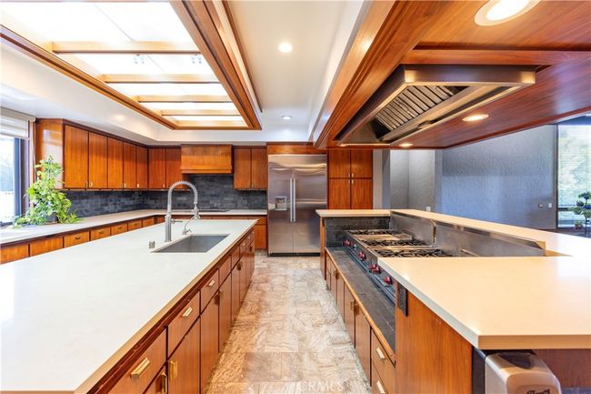 23615 Falcons View Dr, House other with 5 bedrooms, 6 bathrooms and 6 parking in Diamond Bar CA | Image 12