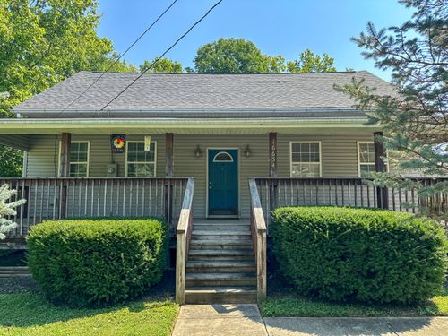 16654 Manchester St, Moores Hill, IN, 47032-9149 | Card Image