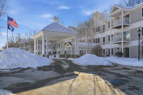 unit-305-265 Edward J Roy Dr, Manchester, NH, 03104-4165 | Card Image