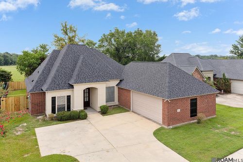 4370 Honeysuckle Dr, Zachary, LA, 70791-2780 | Card Image