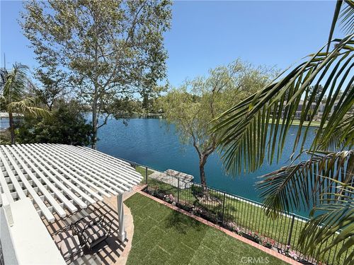 18 Lakeside Dr, Buena Park, CA, 90621-1656 | Card Image