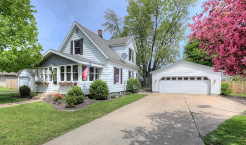 241 Woodward St, Zeeland, MI, 49464-1035 | Card Image
