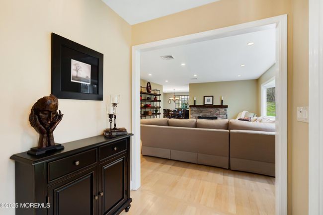 Foyer to living room | Image 9