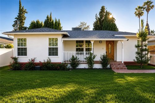 5525 Costello Ave, Sherman Oaks, CA, 91401-5706 | Card Image