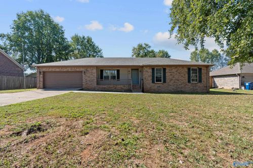 584 Charity Ln, Hazel Green, AL, 35750-9042 | Card Image