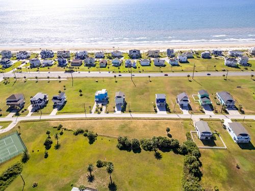 20 Shaman Dr, Galveston, TX, 77554 | Card Image
