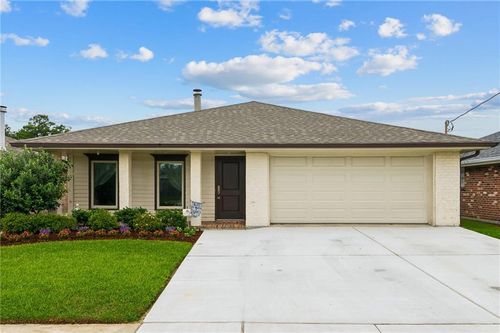 1616 Field Ave, Metairie, LA, 70001-2250 | Card Image