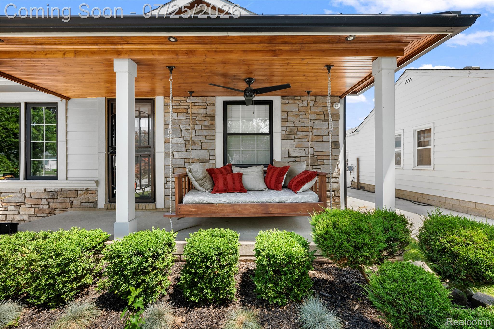 Residential in Lincoln Park 4