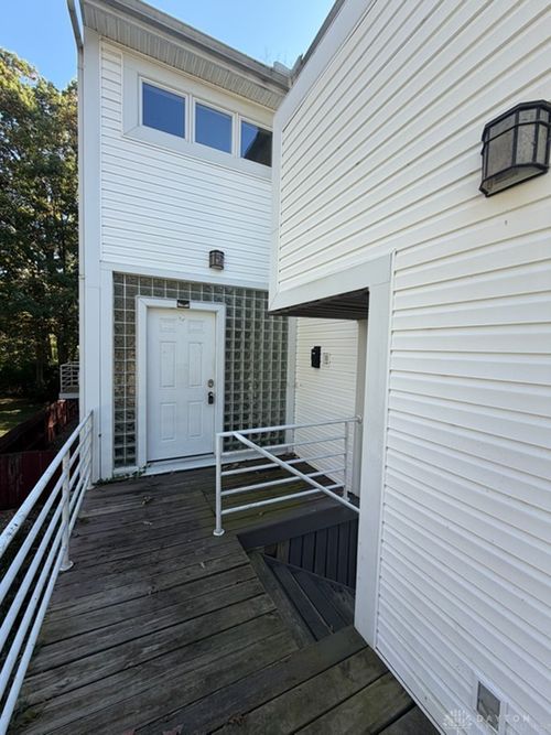 2218 Grierson Pl, Fairborn, OH, 45324-2726 | Card Image