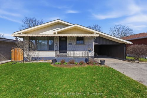 33 Buckingham St, Brantford, ON, N3R3A9 | Card Image