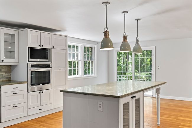 34 Clubhouse Ln, House other with 3 bedrooms, 3 bathrooms and 8 parking in Wayland MA | Image 4