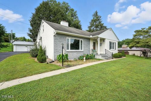 16619 Lee St, Saint Paul, VA, 24283-3709 | Card Image