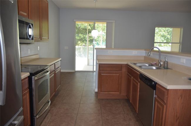 1569 Rosedowne Way, House other with 3 bedrooms, 2 bathrooms and null parking in APOPKA FL | Image 4