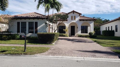 8280 Nw 28th St, Pembroke Pines, FL, 33024-3185 | Card Image