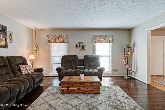 3904 Bayonne Ct, House other with 4 bedrooms, 3 bathrooms and null parking in Jeffersontown KY | Image 12