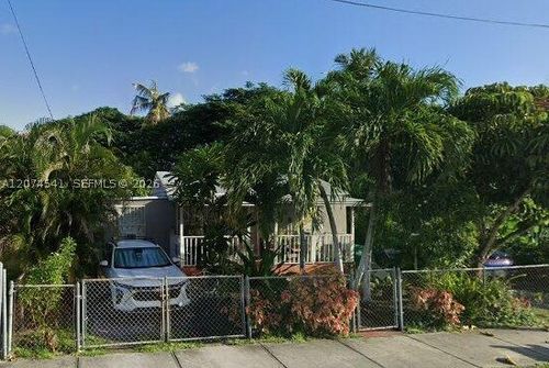 863 Nw 113th St, Miami, FL, 33168-2220 | Card Image