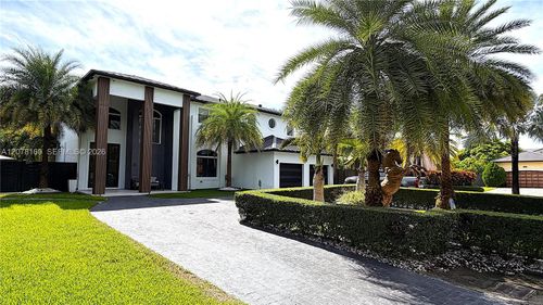 8211 Sw 122nd Ave, Miami, FL, 33183-2601 | Card Image
