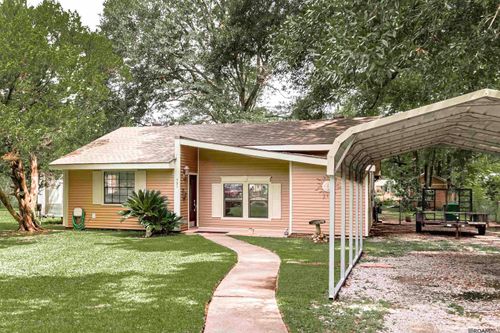 731 Castlewood St, Denham Springs, LA, 70726-4521 | Card Image
