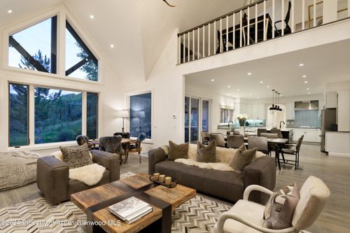 400 Medicine Bow Rd, Aspen, CO, 81611-9616 | Card Image