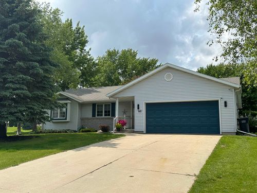 140 Anna Cir, Columbus, WI, 53925-1695 | Card Image