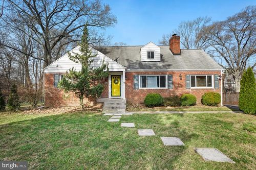 8801 Christina Ln, CLINTON, MD, 20735-2518 | Card Image