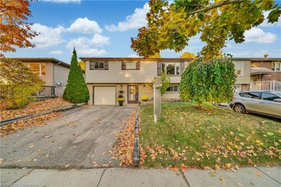 22 Sugar Maple St, House other with 3 bedrooms, 2 bathrooms and 3 parking in Kitchener ON | Image 1