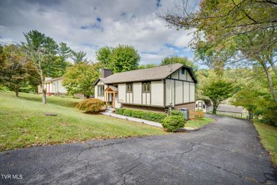 3706 Kimrod Drive, House other with 4 bedrooms, 3 bathrooms and null parking in Johnson City TN | Image 3