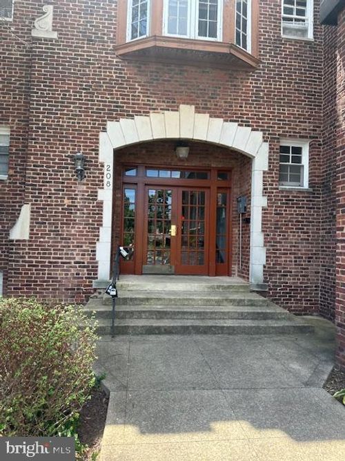 204-208 Farragut St Nw, WASHINGTON, DC, 20011-4133 | Card Image