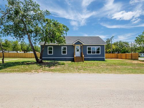 1201 17th St, Brownwood, TX, 76801-2303 | Card Image