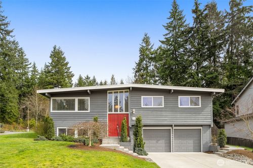 334 157th Ave Ne, Bellevue, WA, 98008-4338 | Card Image