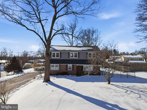 619 Brenda Ln, EAST NORRITON, PA, 19403-4154 | Card Image