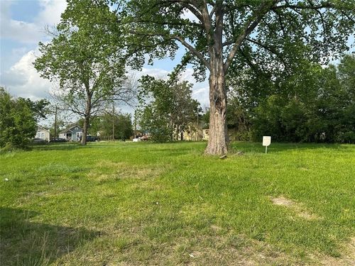 4604 & 4608 Market Street, Houston, TX, 77020 | Card Image
