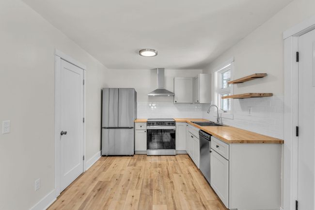175 Thomas Dr, House other with 3 bedrooms, 2 bathrooms and null parking in Bristol VT | Image 4