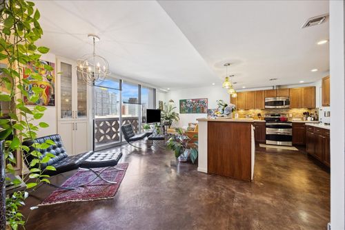 apt-11a-1801 Lavaca St, Austin, TX, 78701-1307 | Card Image