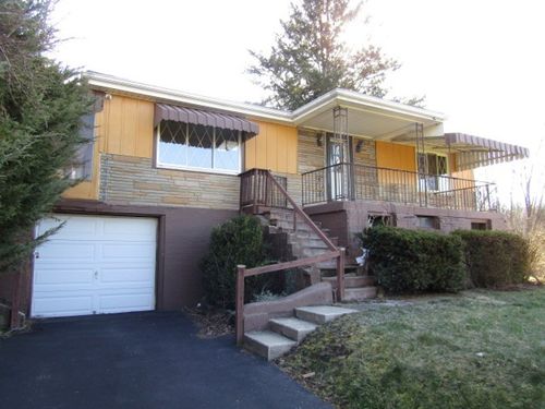 110 1st Ave, Midland, PA, 15059-2026 | Card Image