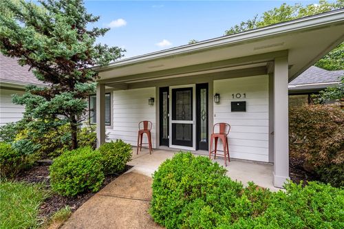 101 Thruston Boulevard, Oakwood, OH, 45409 | Card Image