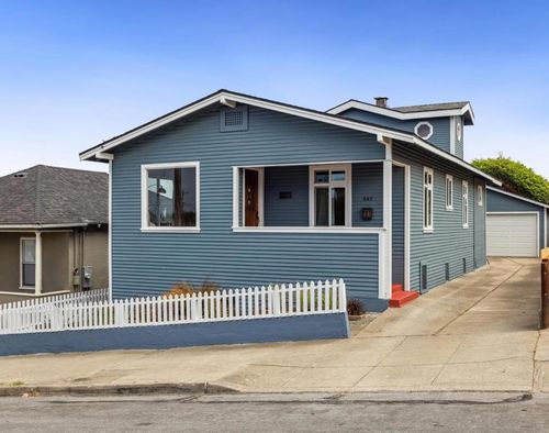 461 Dickman Ave, Monterey, CA, 93940-1815 | Card Image