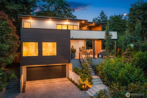 7826 115th Pl Ne, Kirkland, WA, 98033-6710 | Card Image