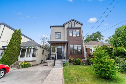 22 Spears St, York, ON, M6N3X7 | Card Image