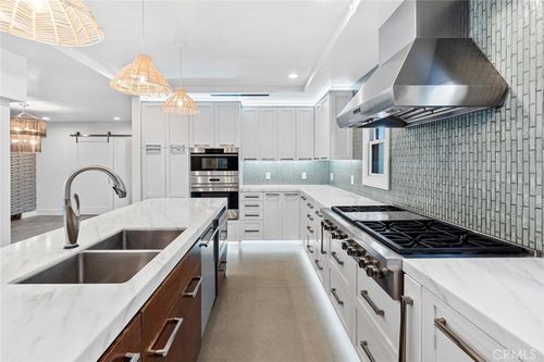 518 Marigold Avenue, Corona del Mar, CA, 92625 | Card Image