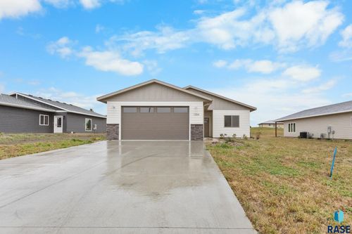 1004 S 6th Ave Avenue, Rock Rapids, IA, 51246 | Card Image