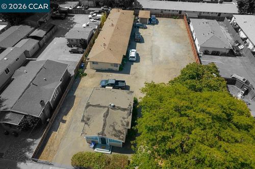 24063 Park St, Hayward, CA, 94541-6427 | Card Image