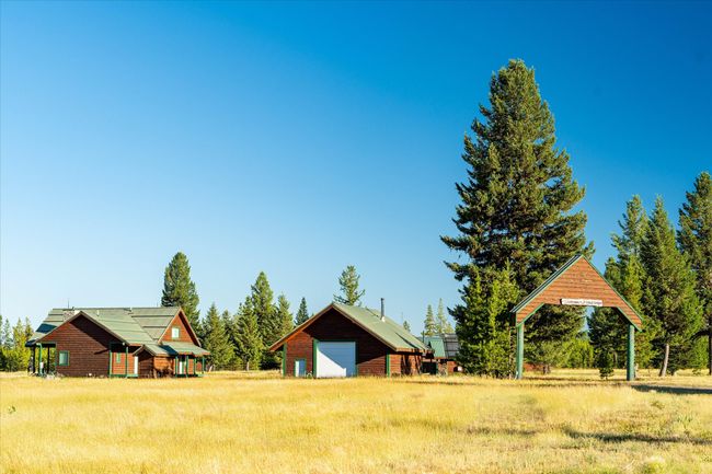 400 Kintla Ranch Rd, House other with 7 bedrooms, 6 bathrooms and null parking in Polebridge MT | Image 79