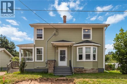 10 Stafford St, Moncton, NB, E1C4R4 | Card Image