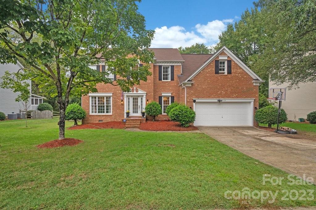Fairvista Dr, Charlotte, NC 28269
