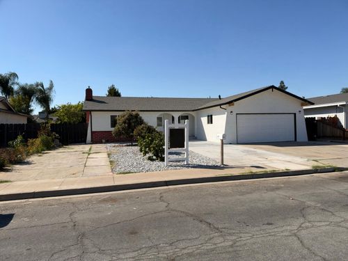 2413 Murray Street, Turlock, CA, 95382 | Card Image