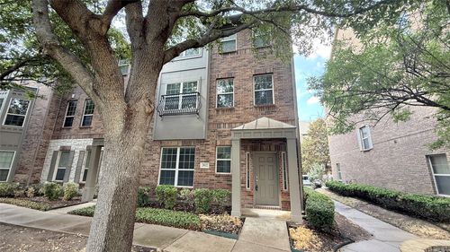 3912 Amberwood Dr, Addison, TX, 75001-4426 | Card Image