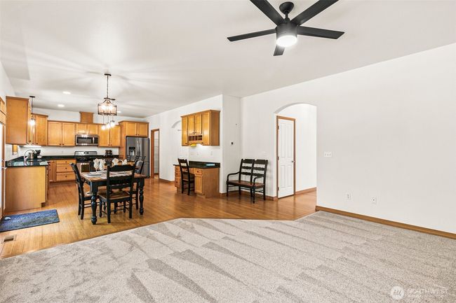 20409 197 Th Ave E, House other with 4 bedrooms, 3 bathrooms and 4 parking in Orting WA | Image 11